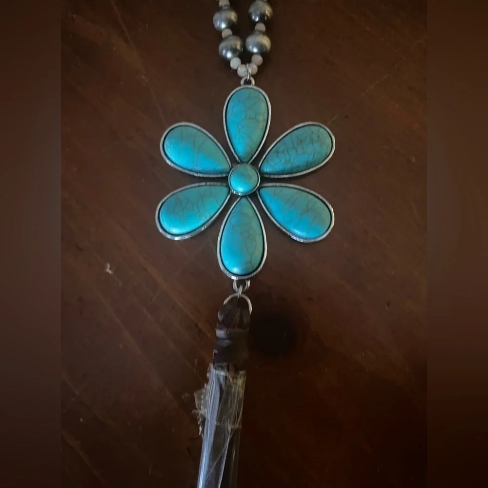 Emma Womens Turquoise flower with suede tassel & matching earring jewelry set